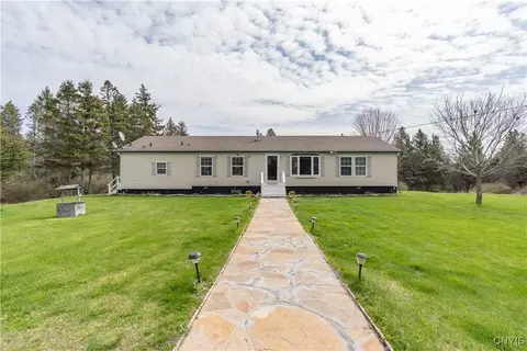 34340 Clayton Center Rd, Clayton, NY 13624