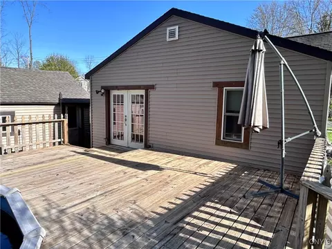Exterior - 81 E Oneida St, Lysander, NY 13027 photo 2 of 4