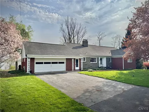 103 Hiawatha, Salina, NY 13088