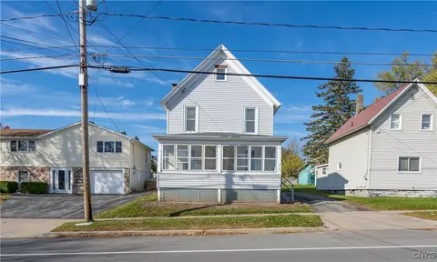 714 State St, Clayton, NY 13624