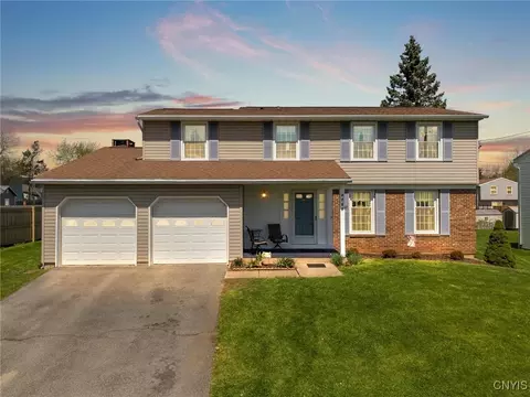 4765 Rosemary Ln, Liverpool, NY 13088