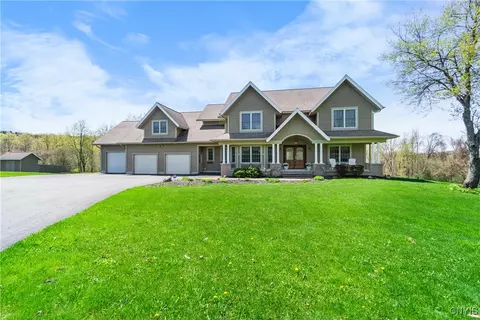 4229 Gates Rd, Jamesville, NY 13078