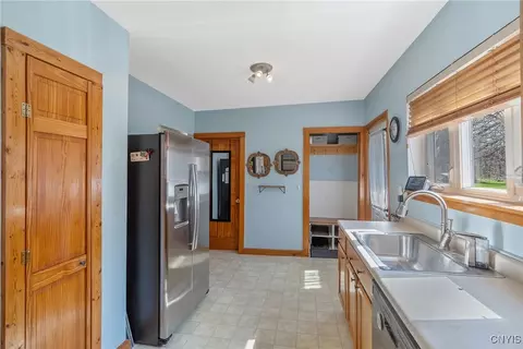 40 Lock St, Schroeppel, NY 13135 photo 16