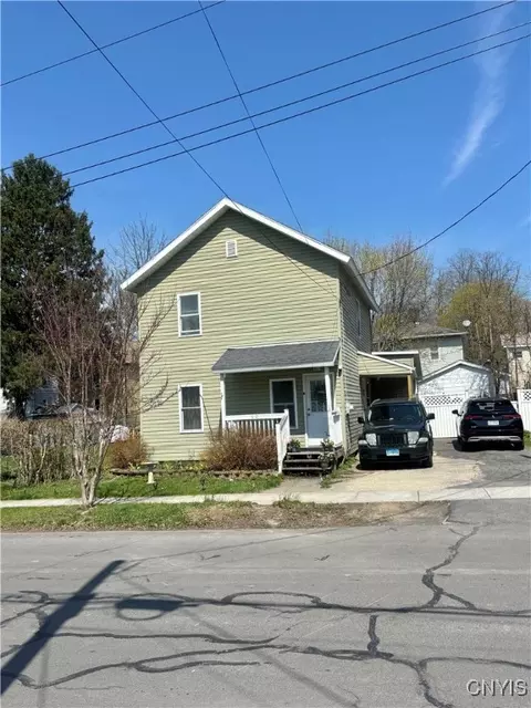 28 Delevan St, Auburn, NY 13021