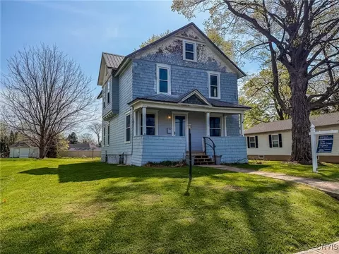 12 Thornton Ave, Auburn, NY 13021