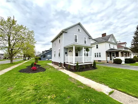 60 Swift St, Auburn, NY 13021