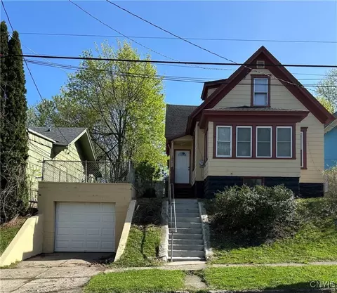 305 Laforte Ave, Syracuse, NY 13207