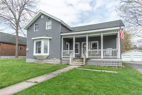 108 Mechanic St, Antwerp, NY 13608