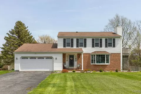 4360 Cleveland Rd, Onondaga, NY 13215
