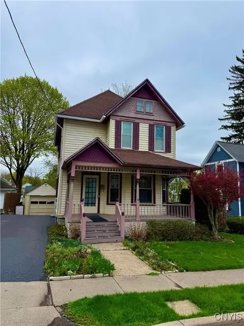 90 Nelson St, Auburn, NY 13021