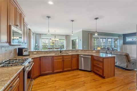 3424 Long Shadow Dr, Lysander, NY 13027 photo 9