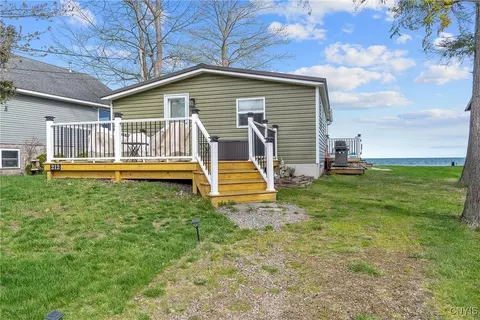 212 Butterfly, New Haven, NY 13114