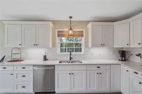 2534 Lamson Rd, Phoenix, NY 13135 photo 9