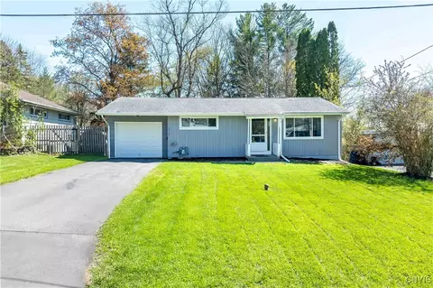216 Pine Grove St, Syracuse, NY 13210