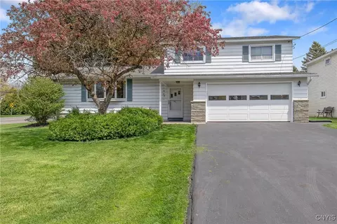 101 Ritman Dr, Salina, NY 13090