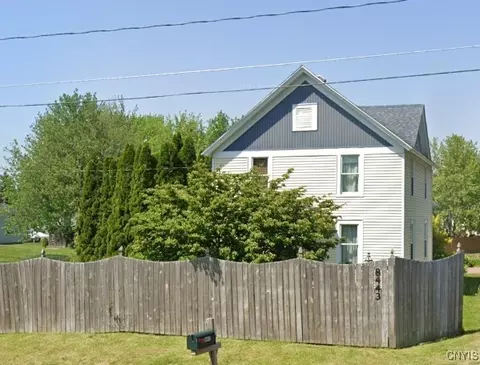 8443 Soule Rd, Liverpool, NY 13090