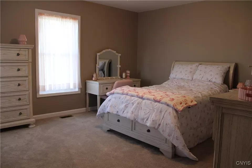 Bedroom - 5547 Lee Valley Rd, Lee, NY 13440 photo 4 of 5