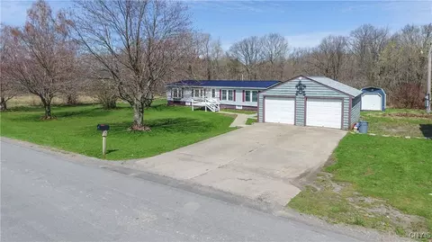 204 Miller Rd, Lacona, NY 13083