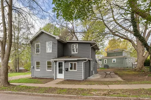 Exterior - 2 Wood St, Lysander, NY 13027 photo 2 of 4