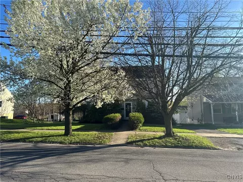 128 Higby Rd, Utica, NY 13501