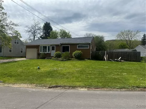 102 Bernard Pl, Onondaga, NY 13205