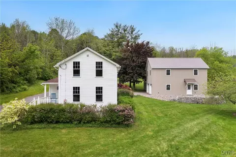 7369 County Line Rd, Sennett, NY 13021