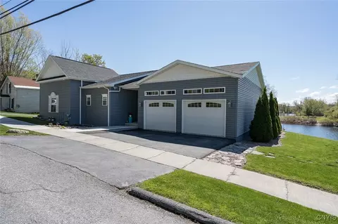 222 William St, Dexter, NY 13634