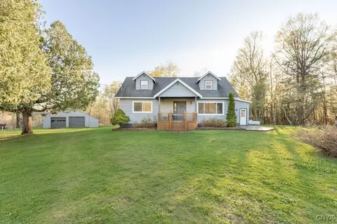 1061 County Route 84, Central Square, NY 13036