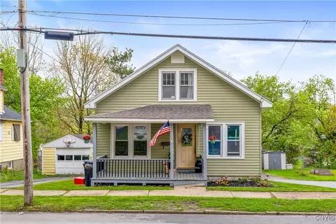 227 Loomis St, Little Falls, NY 13365