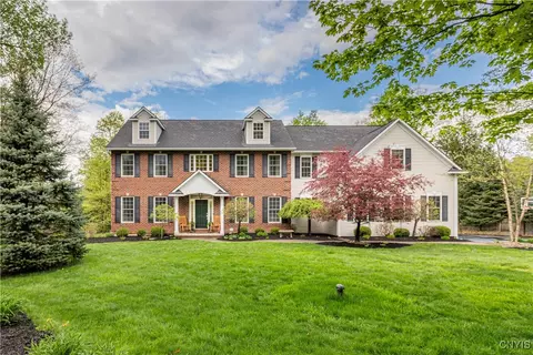 4314 Arbutus Dr, Manlius, NY 13104