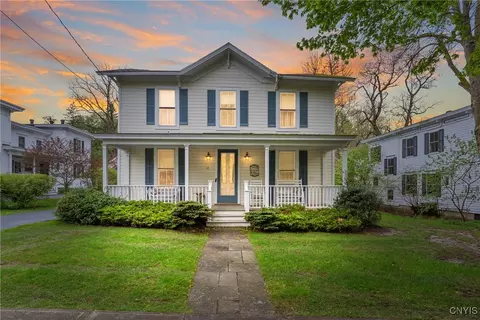 12 Hurd St, Cazenovia, NY 13035