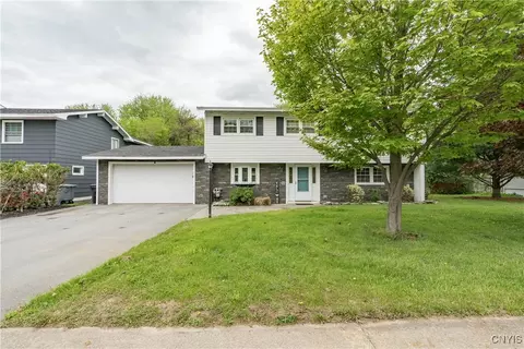 316 Bugbee Dr, Watertown, NY 13601