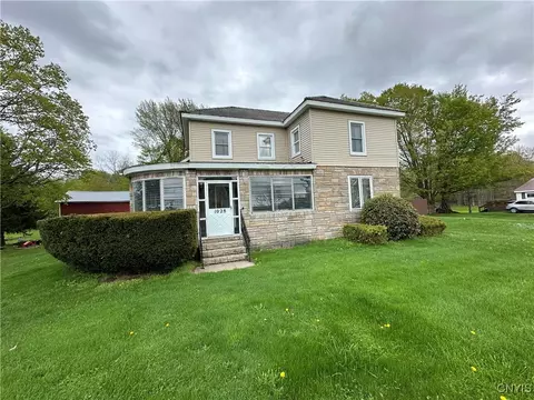 1028 Co Rt 29, Scriba, NY 13126