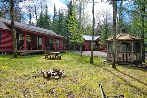 333 Green Bridge Rd, Webb, NY 13420