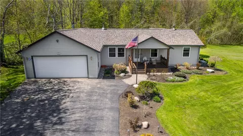 111 Hong Kong Rd, Parish, NY 13131