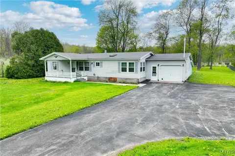 6497 Joy Rd, Sodus, NY 14551