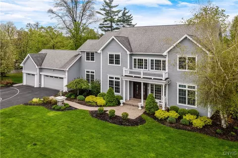 4723 Cornish Heights Pkwy, Onondaga, NY 13215