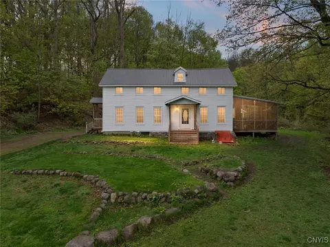 7553 Quaker Hill Rd, Western, NY 13303