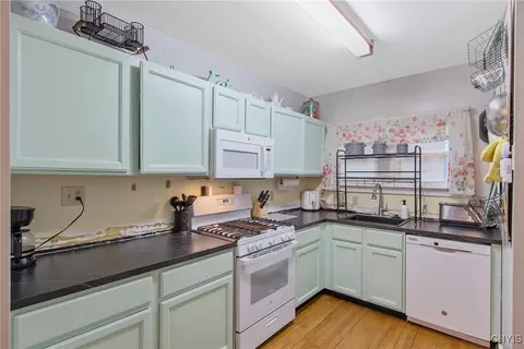 Kitchen - 135 E Warrington Rd, Syracuse, NY 13205 photo 1 of 2