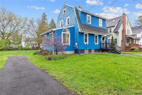 Exterior - 135 E Warrington Rd, Syracuse, NY 13205 photo 2 of 4