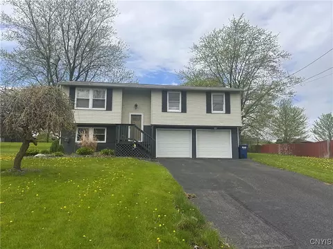 123 Farwood Dr, Van Buren, NY 13027