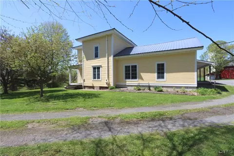 3808 County Route 22, Lacona, NY 13083