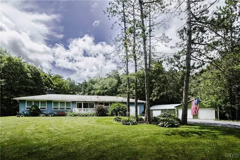4692 Murphy Rd, Tully, NY 13159