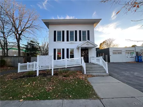 812 State St, Watertown, NY 13601