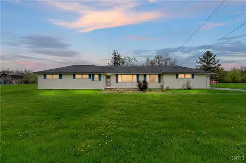 7732 Gifford Rd, Rome, NY 13440