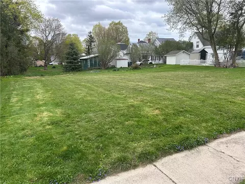 1 Harding, Malone, NY 12953