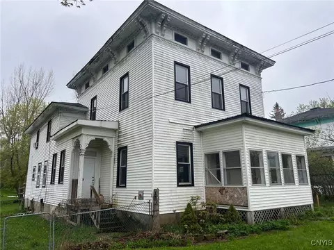 109 Mechanic St, Antwerp, NY 13608