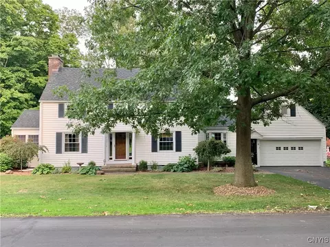 11 Bedford Dr, Whitestown, NY 13492