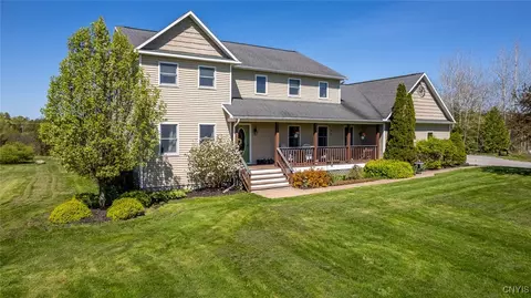 3291 East Rd, Cazenovia, NY 13035