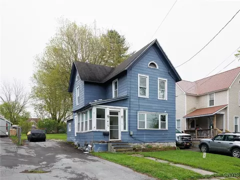 415 S Meadow St, Watertown, NY 13601